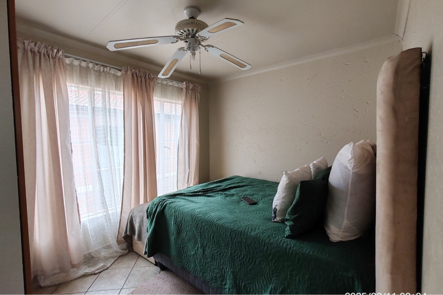 2 Bedroom Property for Sale in Vaalpark Free State